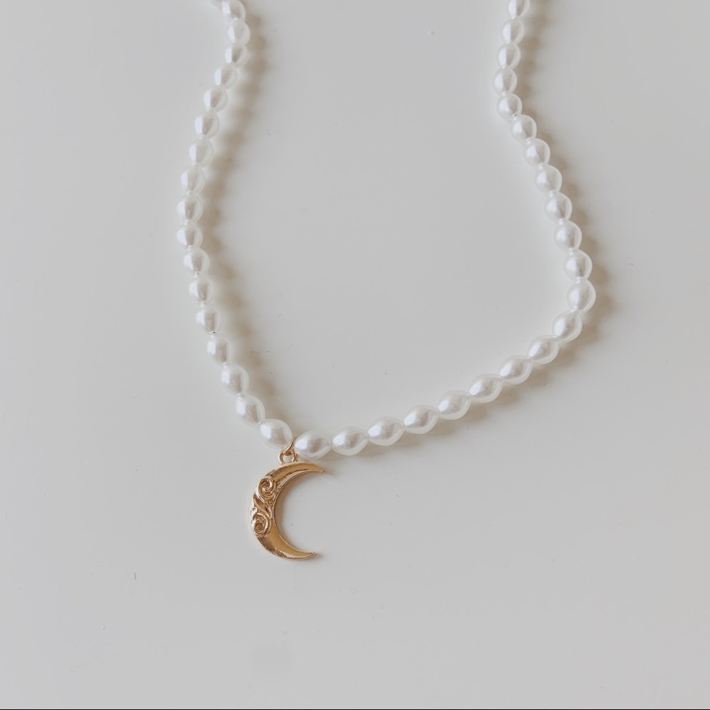 n e w | moon pearl necklace ✰ - Picture 3 of 4